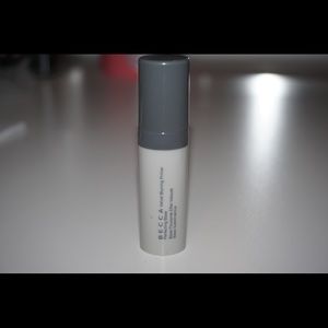 Becca Velvet Blurring Primer